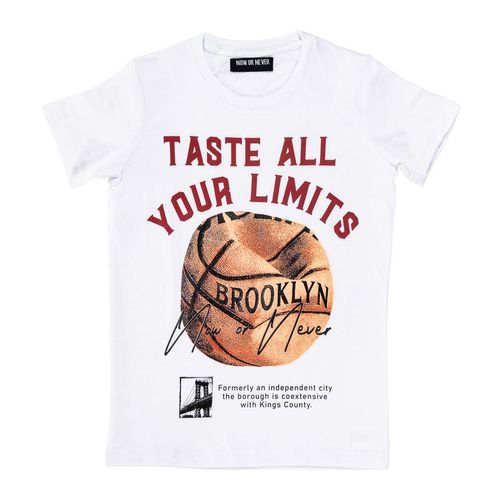 Playera Now Or Never blanco para joven 321571-002