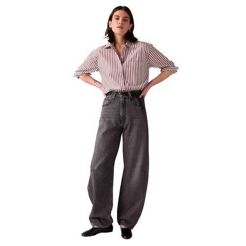 Pantalón de mezclilla Levis negro para dama 003V5-0000