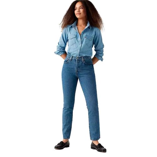 Pantalón de mezclilla Levis azul para dama 12501-0438