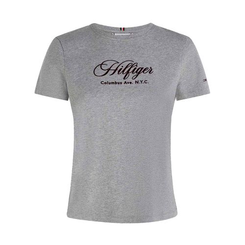 Playera Tommy Hilfiger gris para dama WW0WW46120