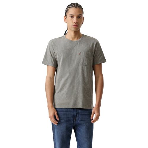 Playera casual Levi's verde  para caballero 19342-0482